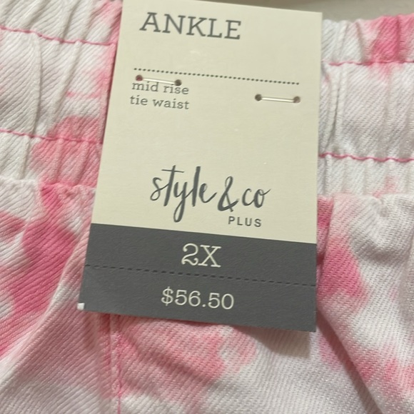 STYLE&CO PLUS: NWT, Women’s Size 2X mid rise Ankle pants, pink icing - Picture 3 of 6